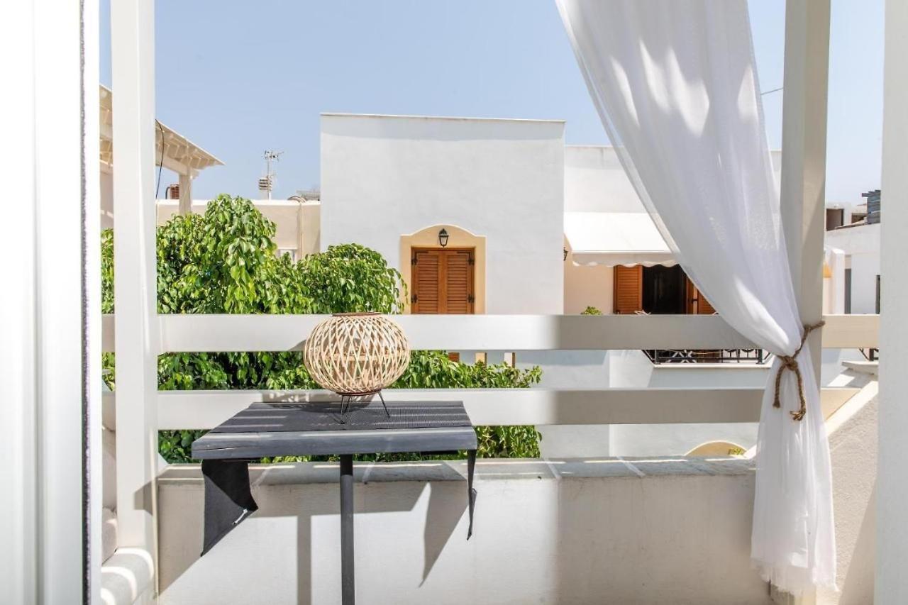 Blue Heart Luxury Suites Naxos City Extérieur photo