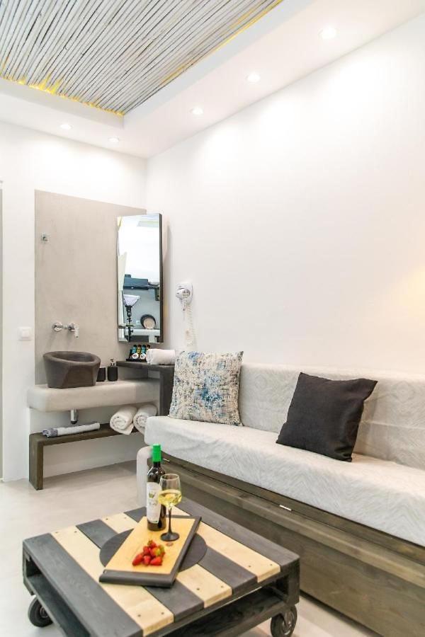 Blue Heart Luxury Suites Naxos City Extérieur photo