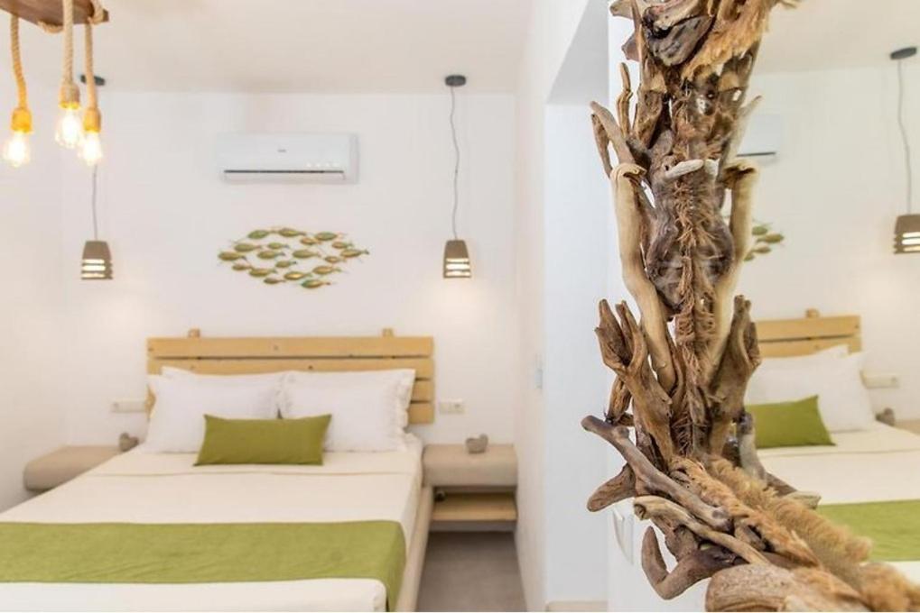 Blue Heart Luxury Suites Naxos City Extérieur photo