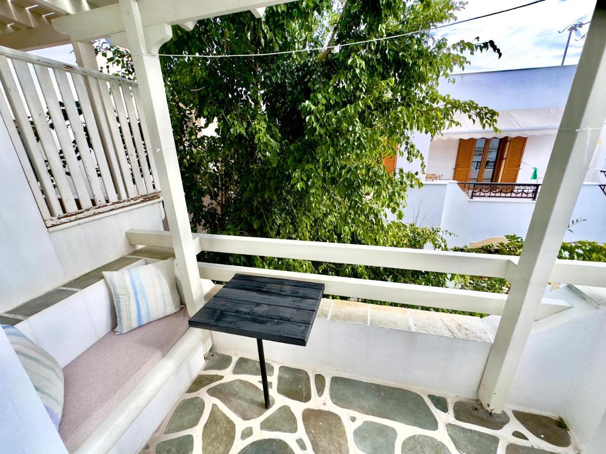Blue Heart Luxury Suites Naxos City Extérieur photo